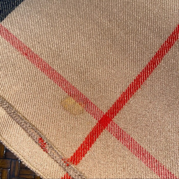 Authentic BURBERRY Scarf - Picture 8 of 8